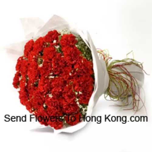 Bouquet de 36 œillets rouges avec des remplissages saisonniers